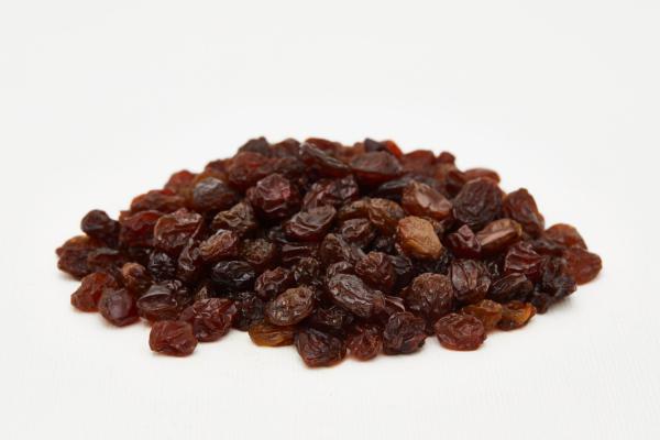 How much sugar in 10 raisins?
