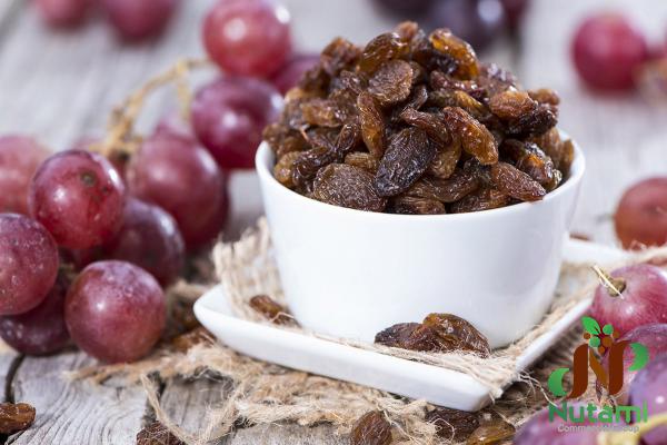 Organic Dried Grapes with Premium Quality