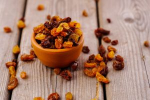 Raisins benefits for females