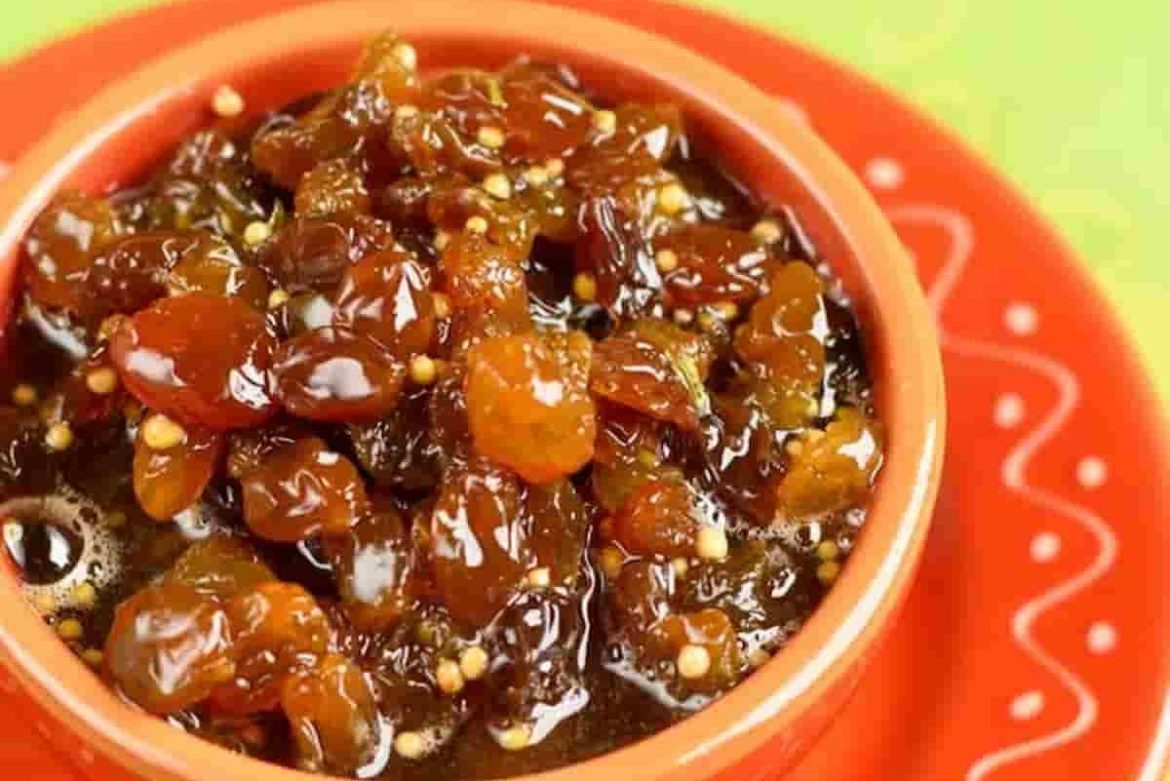 how to make golden raisin mostarda at home