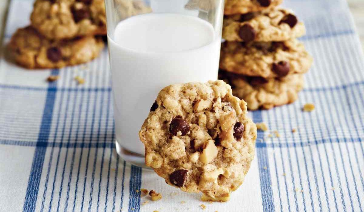  Buy raisin cookies + Introduce The Production And Distribution Factory 