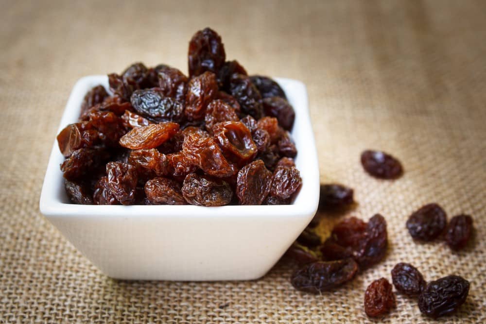  do black raisins raise blood sugar levels? 