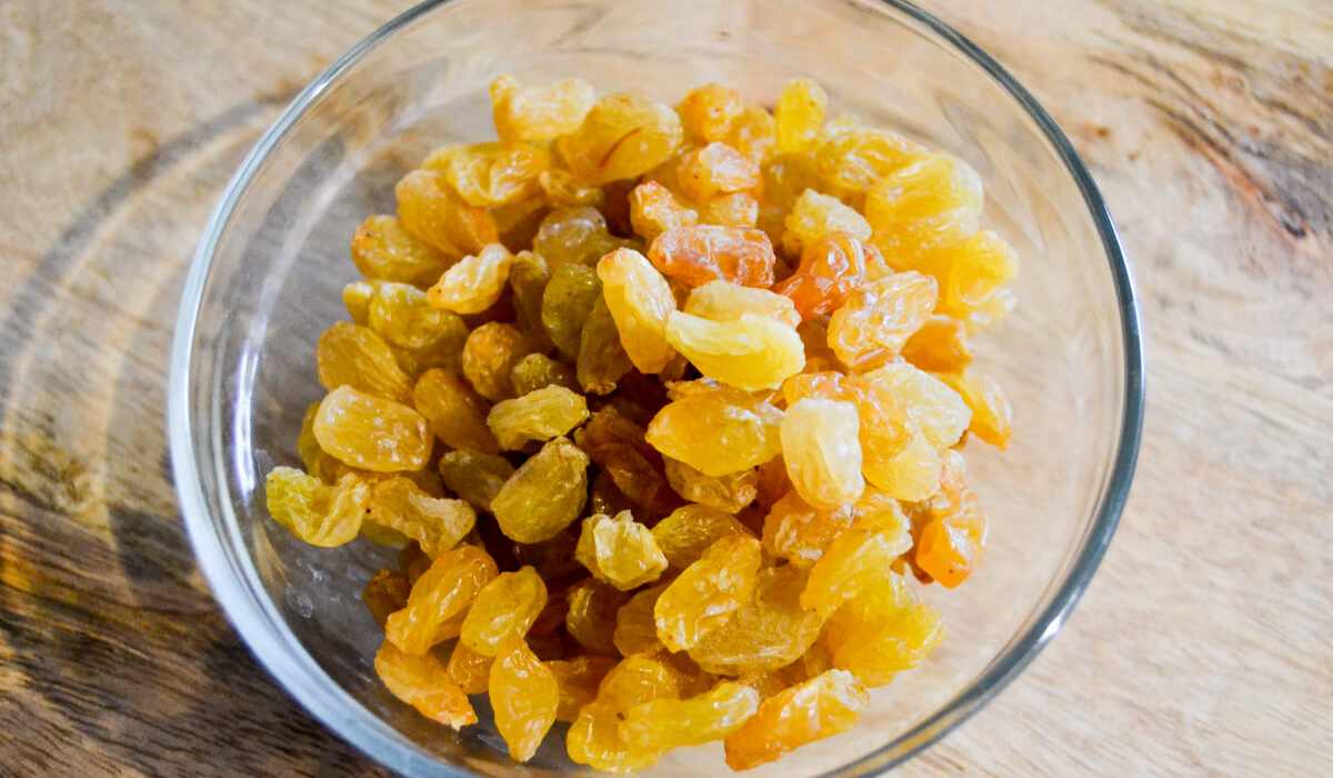  Buy and Price of Minu Organic Golden Raisins 