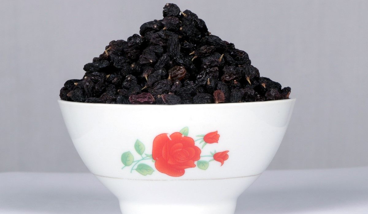  Buy The Latest Types of Dried Raisins With Seeds 